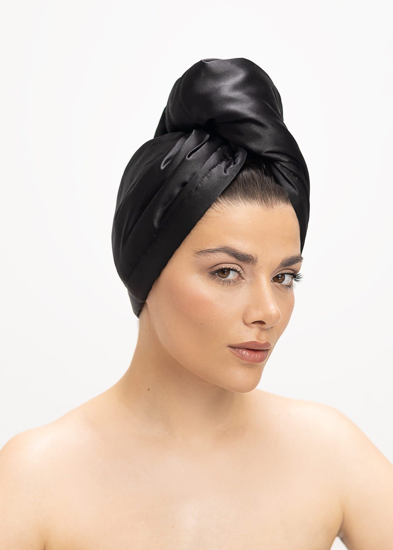 SCHWARZER SATIN