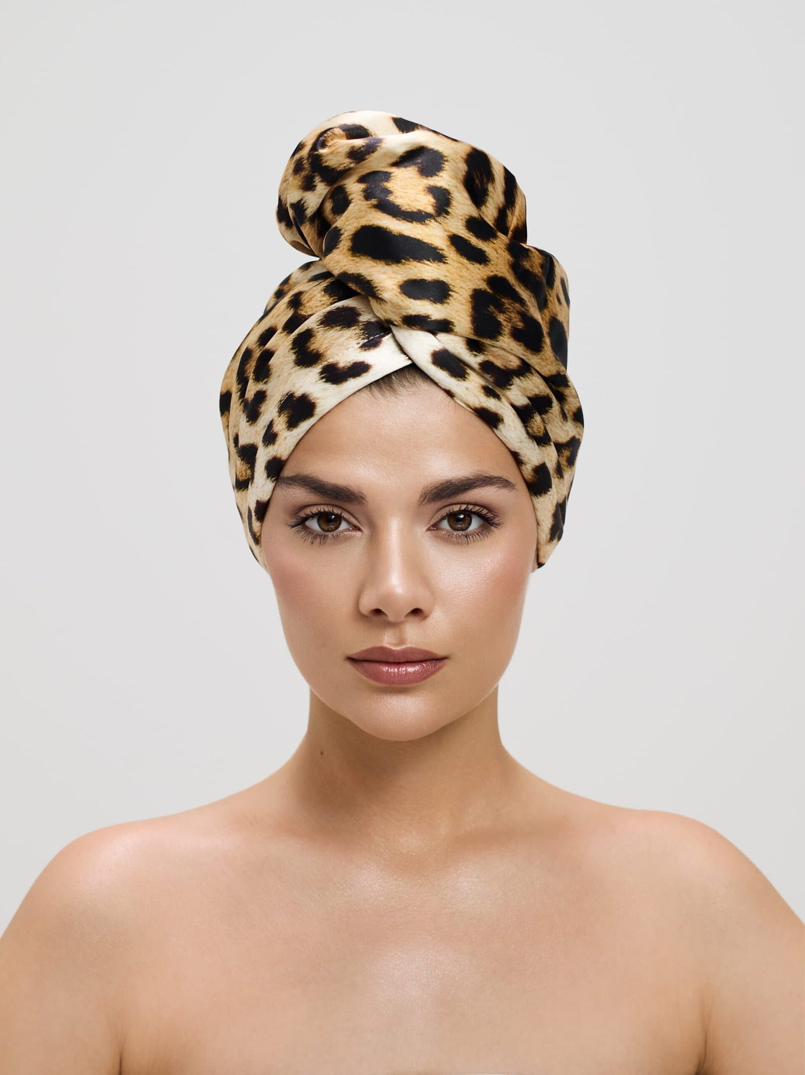 Turbante Leopard de La Cocona, turbantes de satén para el pelo